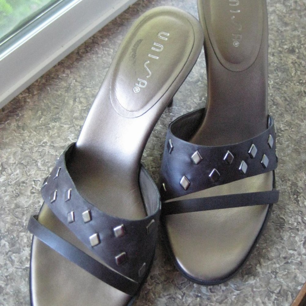 Unisa Kotha Black Studded Heels 7-1/2